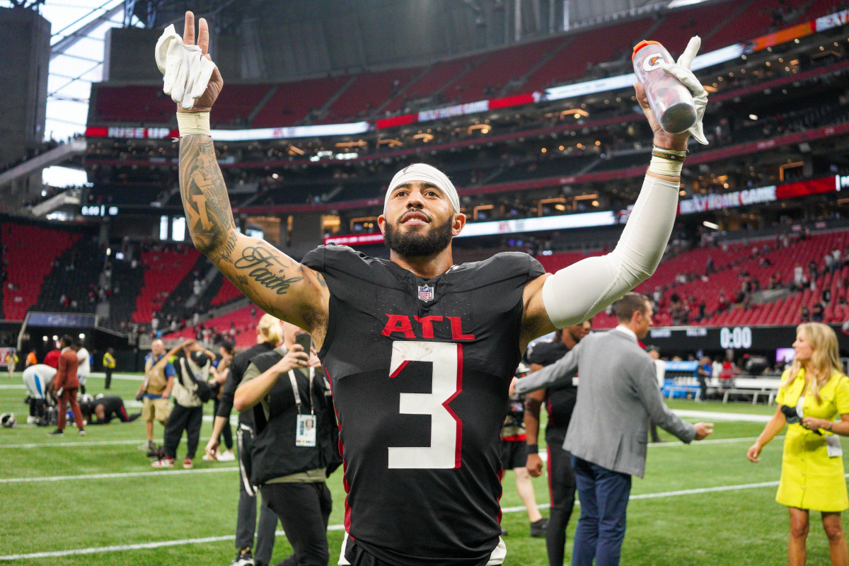 Sep 10, 2023; Atlanta, Georgia, USA; Atlanta Falcons safety Jessie Bates III (3) celebrates after a victory against the Carolina Panthers at Mercedes-Benz Stadium.